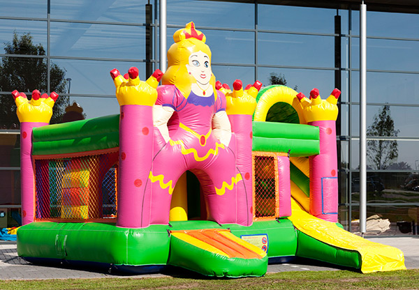 Location château gonflable Multiplay Princesse
